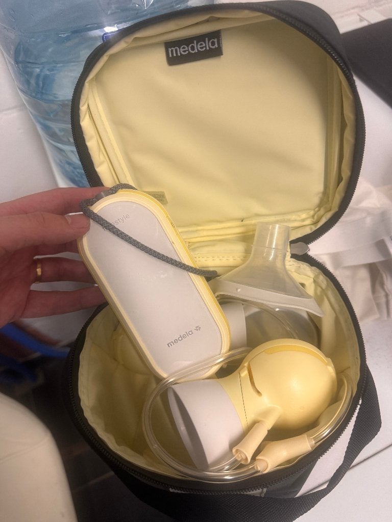 Medela borstkolf, Kinderen en Baby's, Ophalen, Zo goed als nieuw, Borstkolf, Medela