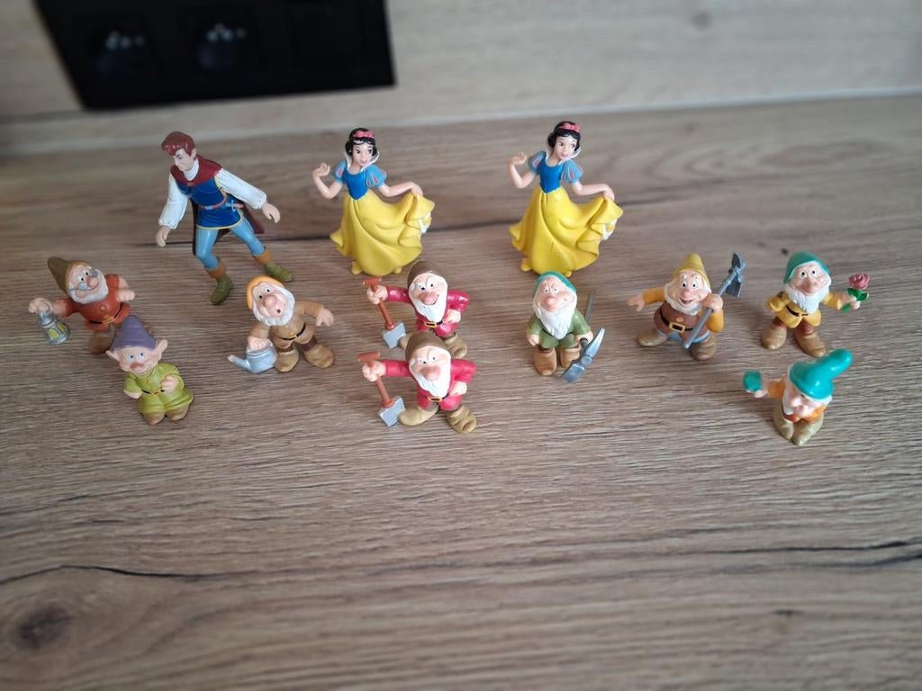 Sneeuwwitje en de zeven dwergen : bullyland disney, Verzamelen, Verzenden