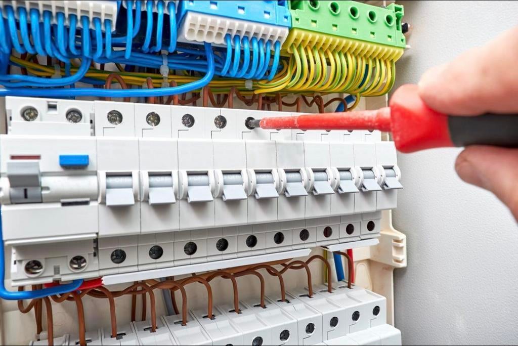 Électricien qualifié =>Bruxelles | Namur | Liège | Charleroi
