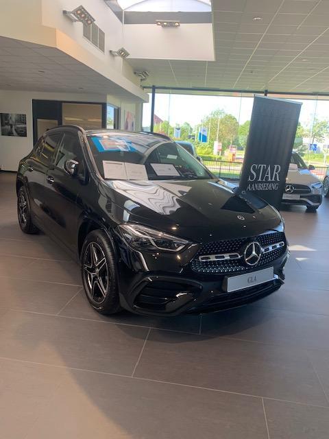 Mercedes-Benz GLA-klasse GLA 180 d AMG Line DOS 7457, Auto's, Stof, 4 cilinders, 116 pk, Zwart