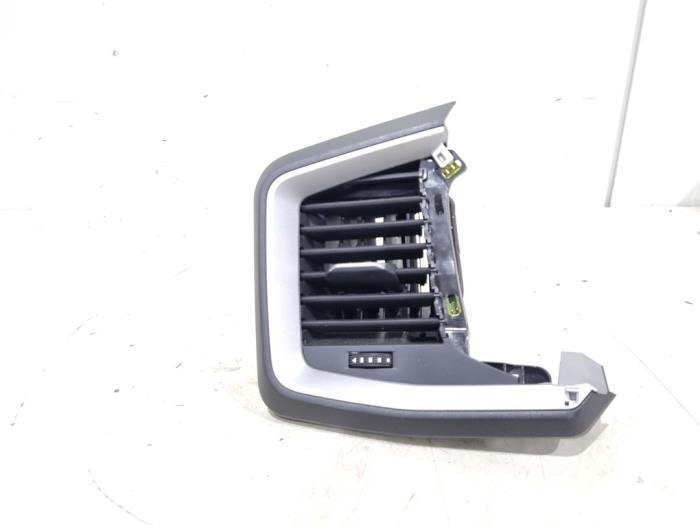 Grille aération tableau de bord d'un Audi A1, -, 3 mois de garantie, Audi, Utilisé