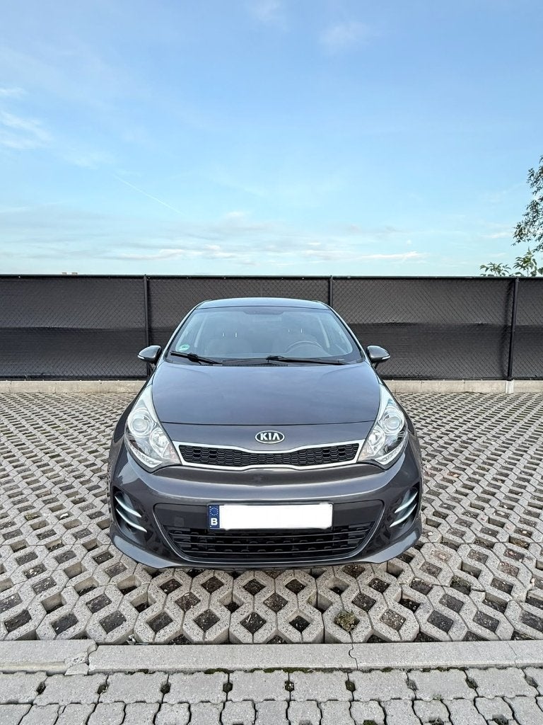 Kia Rio 1.2 Dream Team Edition 2016 Navi Camera, Autos, Kia, Boîte manuelle, Entretenue par le concessionnaire, 5 places, Particulier
