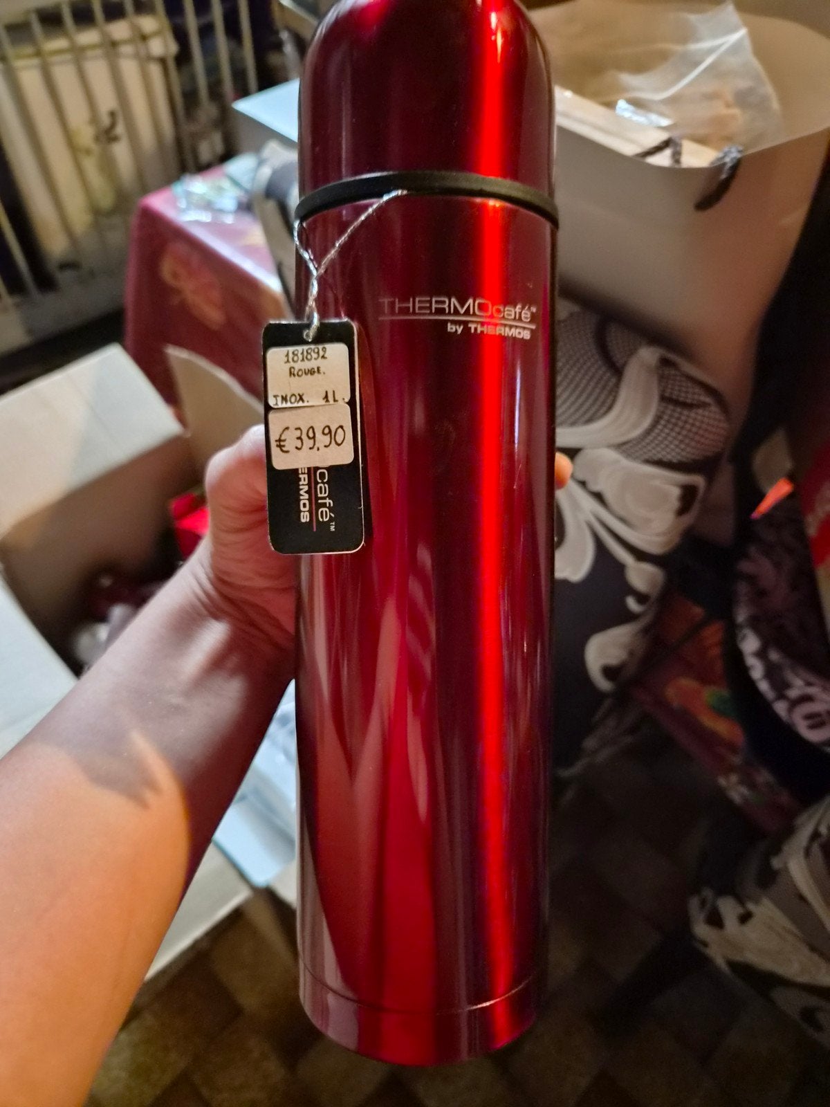 Thermos, Enlèvement
