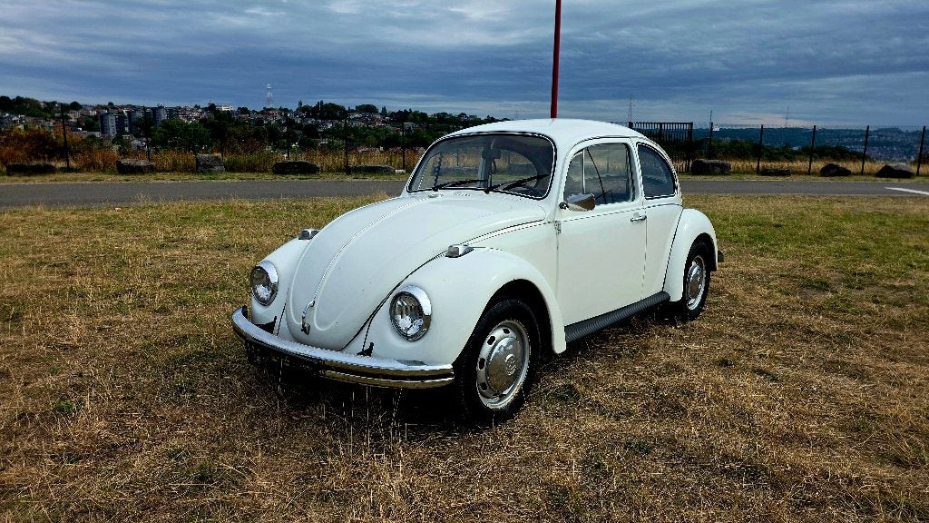 🔥 VW Beetle/Beetle 1300cc - 1979 (Te herstellen), Auto's, Volkswagen, Achterwielaandrijving, 4 cilinders, Wit, Handgeschakeld