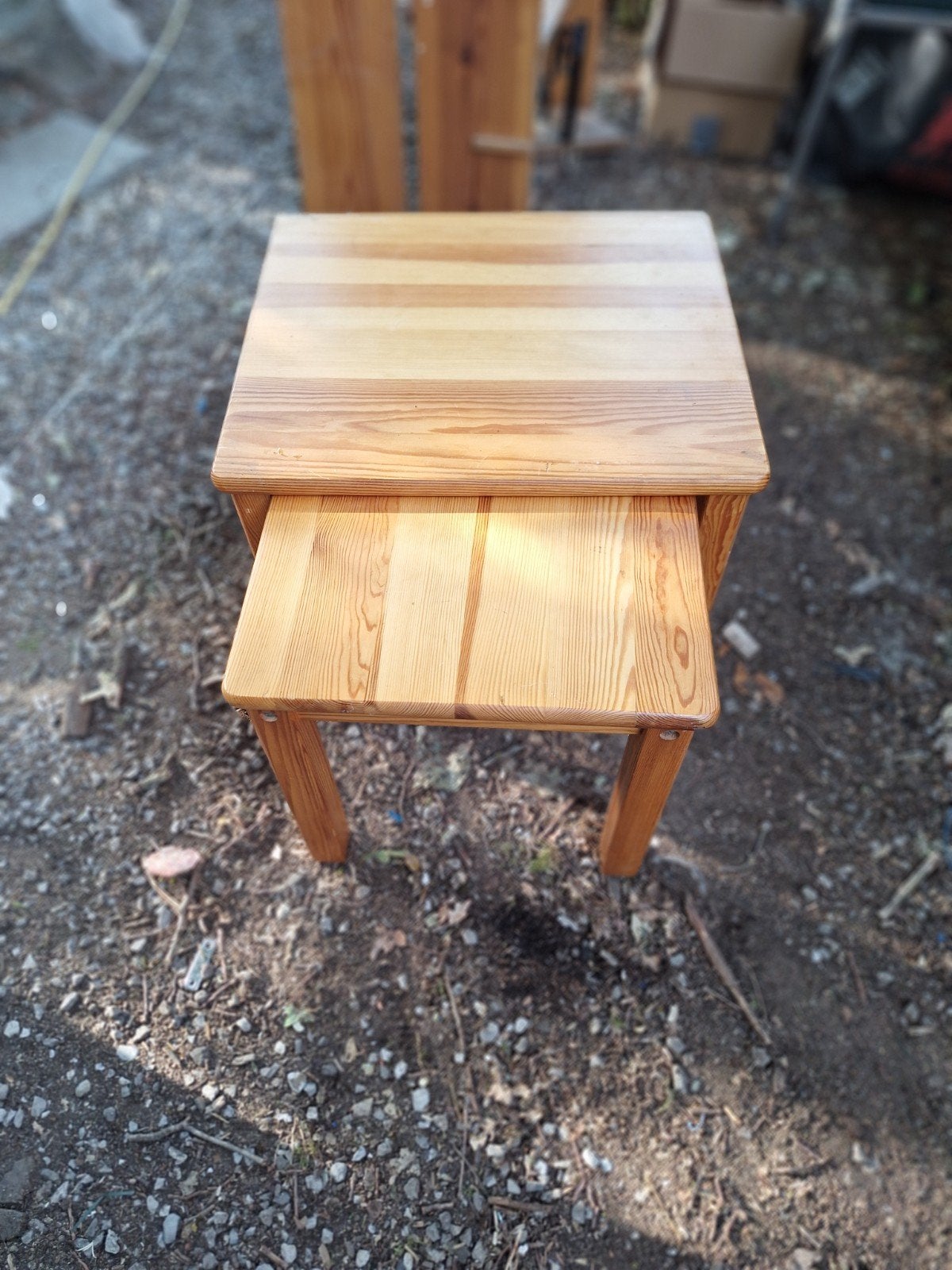 Petite table gigogne en pin, Enlèvement, Comme neuf, Rectangulaire