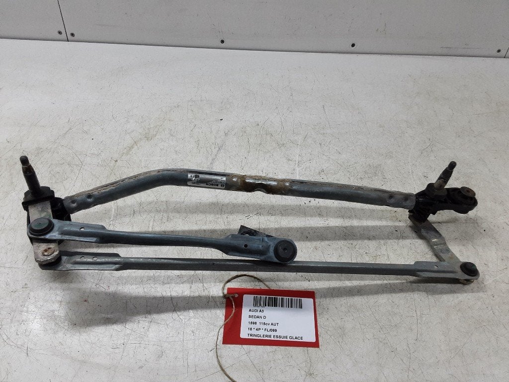MECANISME ESSUIE-GLACE Audi A3 Limousine (8VS / 8VM), Auto-Union-Straße  1,
85057  Ingolstadt, DE, Info@audi.de, Audi, Utilisé