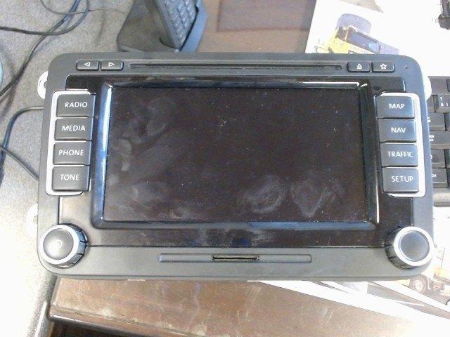Autoradio Volkswagen Polo 5 2009-2014 1T0035680C (B3), Enlèvement, Utilisé, Volkswagen