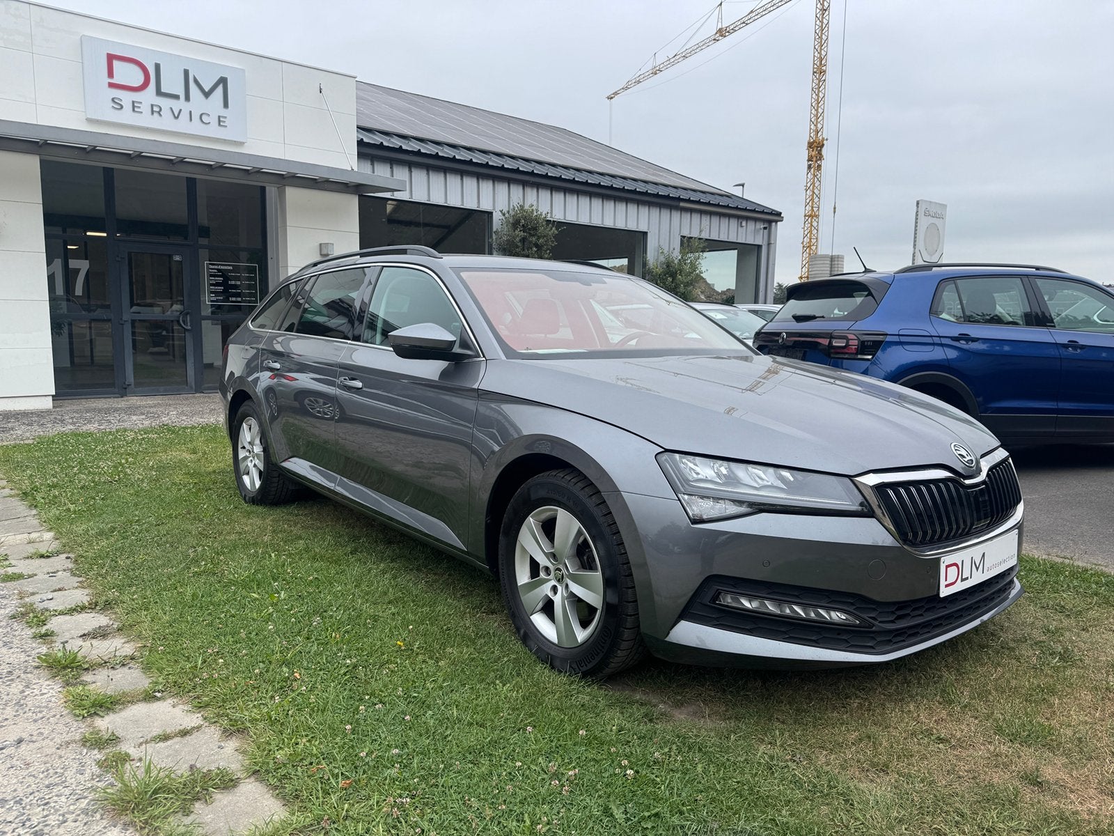 Skoda Superb Combi Clever 1.5tsi dsg 12/22 81.000km, Autos, Skoda, Argent ou Gris, Achat, Entreprise, Entretenue par le concessionnaire