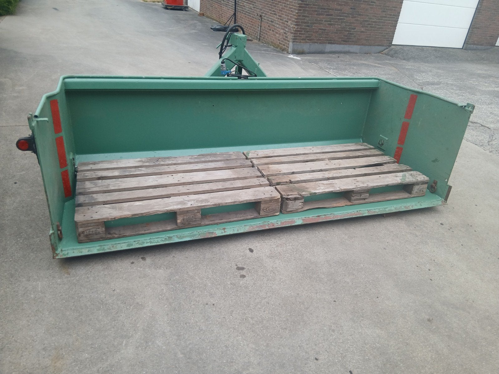 schepbak/ transportbak, Zakelijke goederen, Ophalen