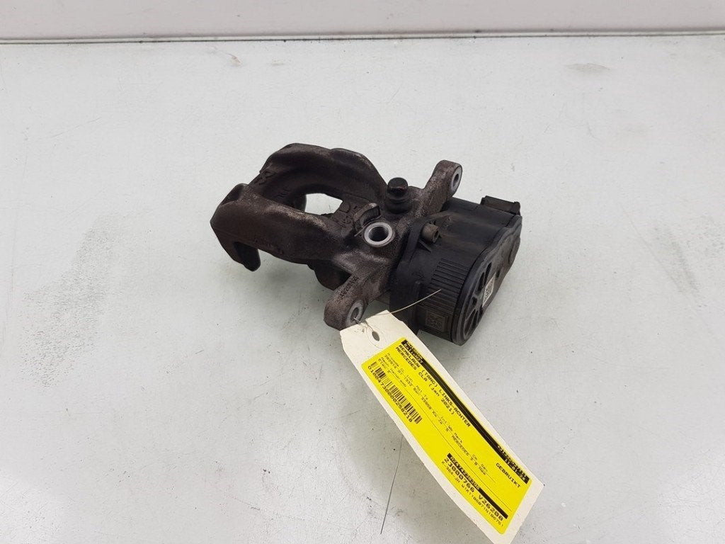 REMKLAUW LINKS ACHTER CLA Shooting Brake (118.6) (01-2019/-), Gebruikt, Mercedes-Benz