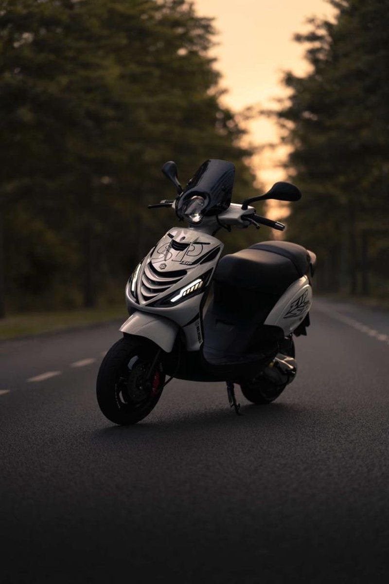 Zoek  piaggio zip, Fietsen en Brommers, Ophalen of Verzenden, Zo goed als nieuw, Zip