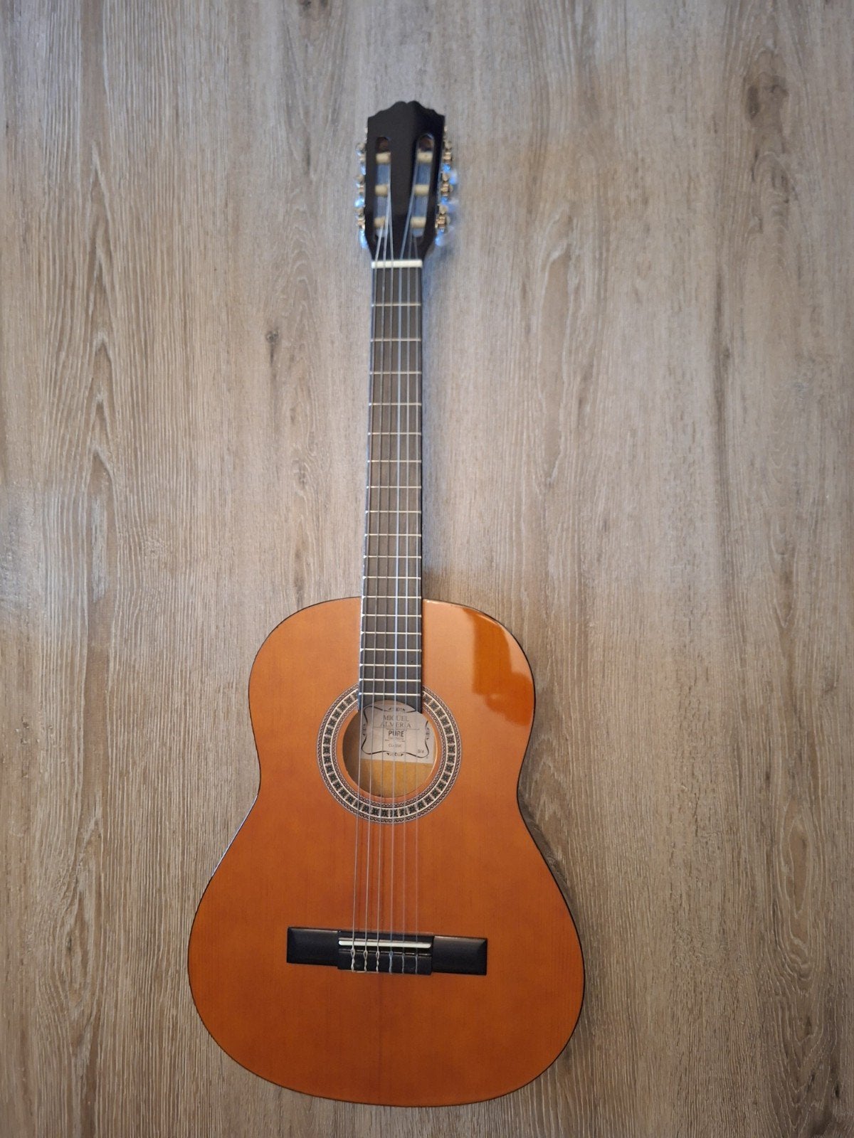 Miguel Almeria Pure Series Classic 3/4 Gitaar + Draagtas, Enlèvement, Neuf, Guitare classique ou espagnole