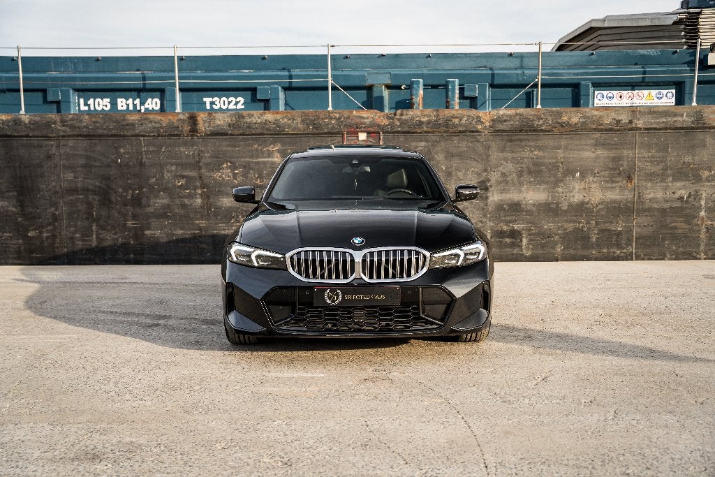 BMW 318 i*PACK M*FACELIFT*LED*HUD*TOIT OUVRANT*, Autos, Achat, Entreprise, Noir, Berline