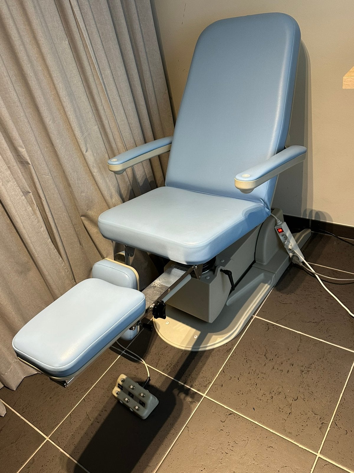 Electronische pedicurestoel, Elektronische apparatuur, Overige elektronische apparatuur, Ophalen, Gebruikt