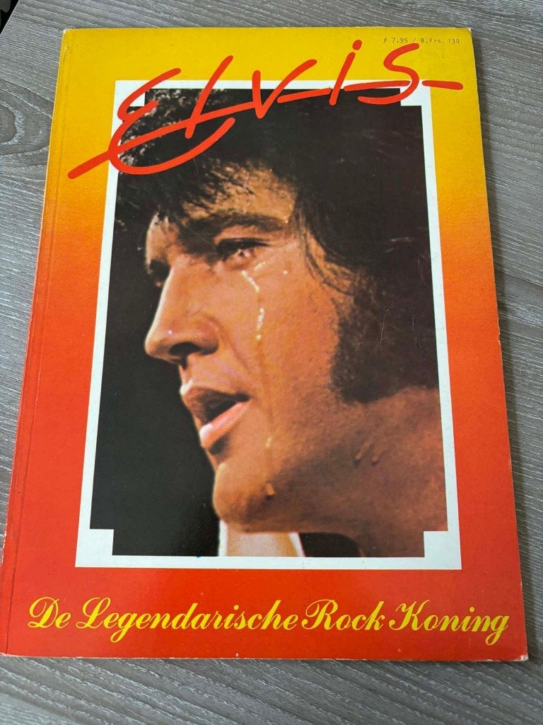 Elvis boek, de legendarische rock-koning.  slechts 3 euro., Boeken, Muziek, Ophalen of Verzenden, Zo goed als nieuw, Artiest