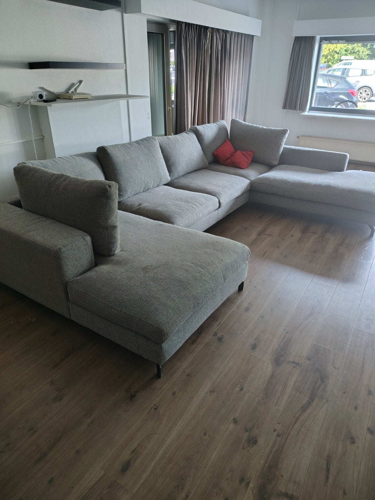 Salon groot, Ophalen