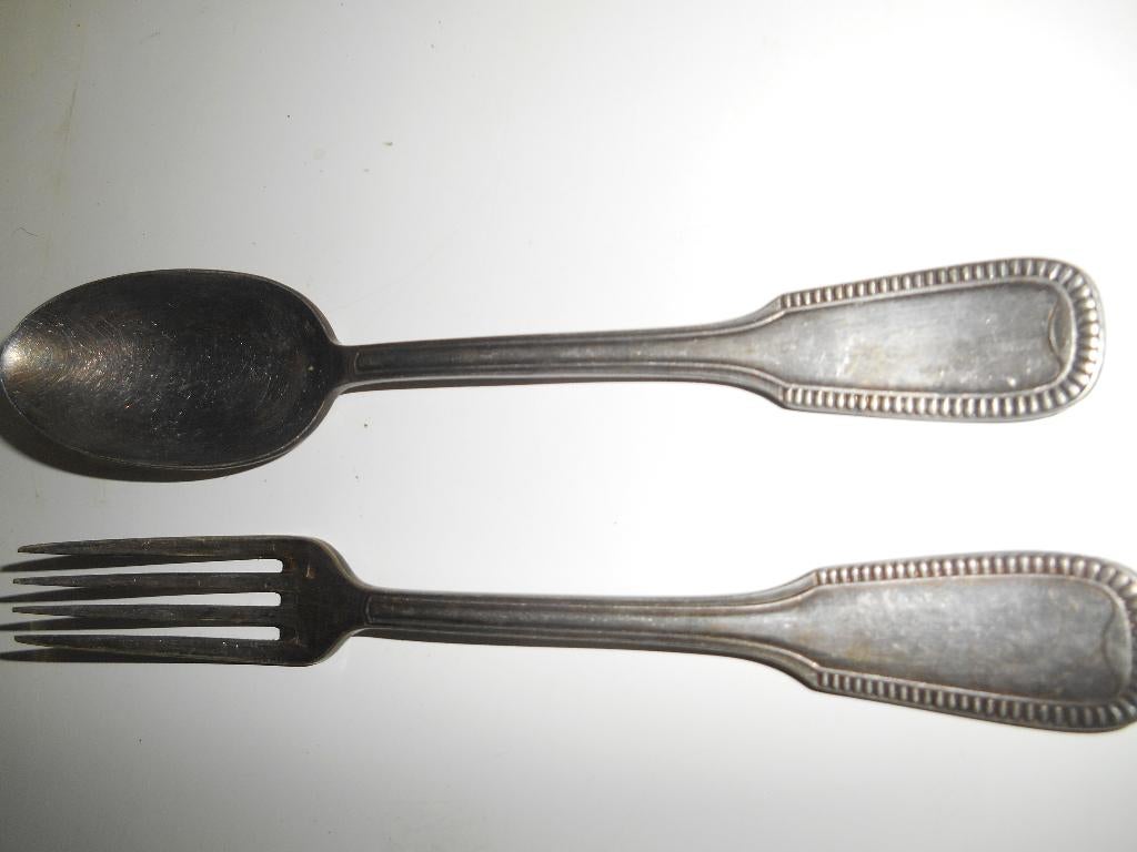 Cuillère + fourchette en métal argenté poinçons Monogrammés, Ophalen of Verzenden