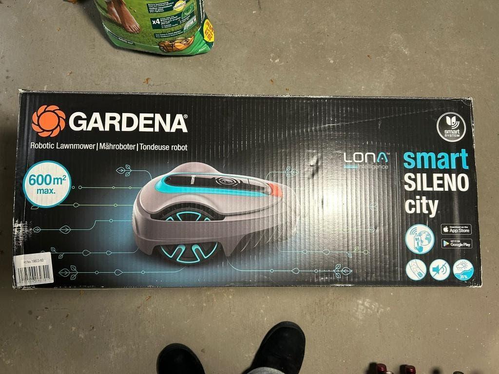 GARDENA Robotmaaier Smart LONA AI SILENO City 600m2, Jardin & Terrasse, Tondeuses robotisées, Neuf, Moins de 20 cm, Gardena, Enlèvement