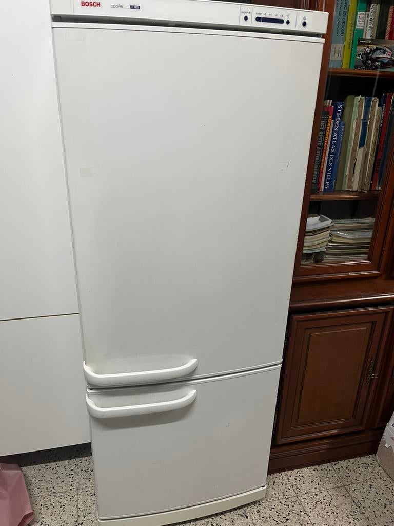 Bosch koelkast met diepvries, Elektronische apparatuur, Koelkasten en IJskasten, Ophalen, Gebruikt, 60 cm of meer, Met aparte vriezer