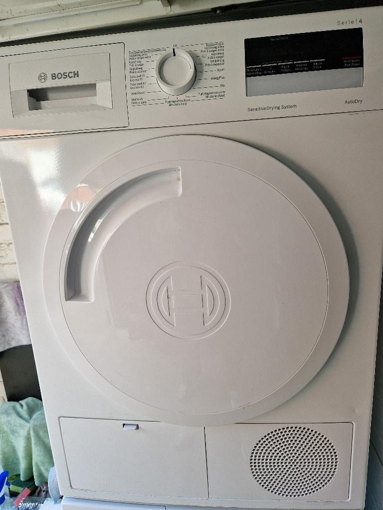 Bosch condensatiedroger van 8 kg, Elektronische apparatuur, Droogkasten, Ophalen, Zo goed als nieuw, Voorlader
