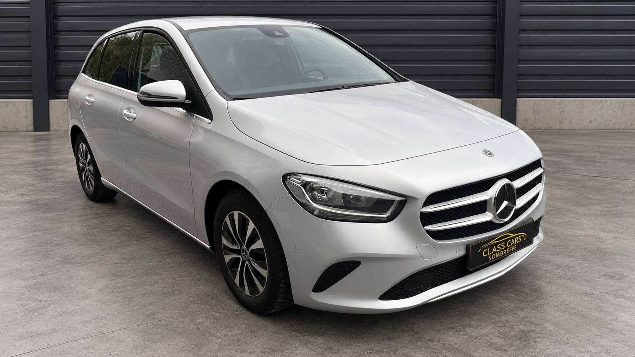 Mercedes-Benz B-Klasse 180 CAMÉRA DE RECUL / BOÎTE AUTO 7, Gebruikt, Zwart, 4 cilinders, 116 pk