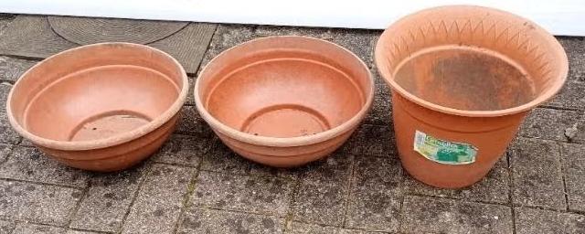 Lot grote bloempotten in PVC - 1-8€/stuk, Ophalen of Verzenden, Gebruikt, Metaal, Balkon
