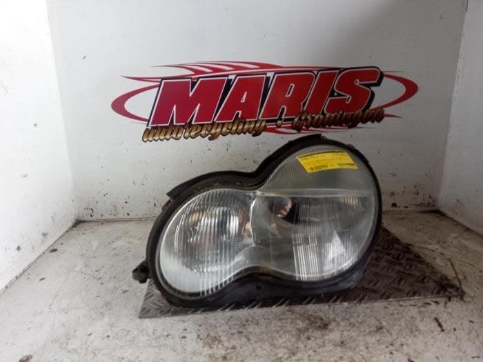 Phare gauche d'un Mercedes C-Klasse, -, 3 mois de garantie, Utilisé, -
