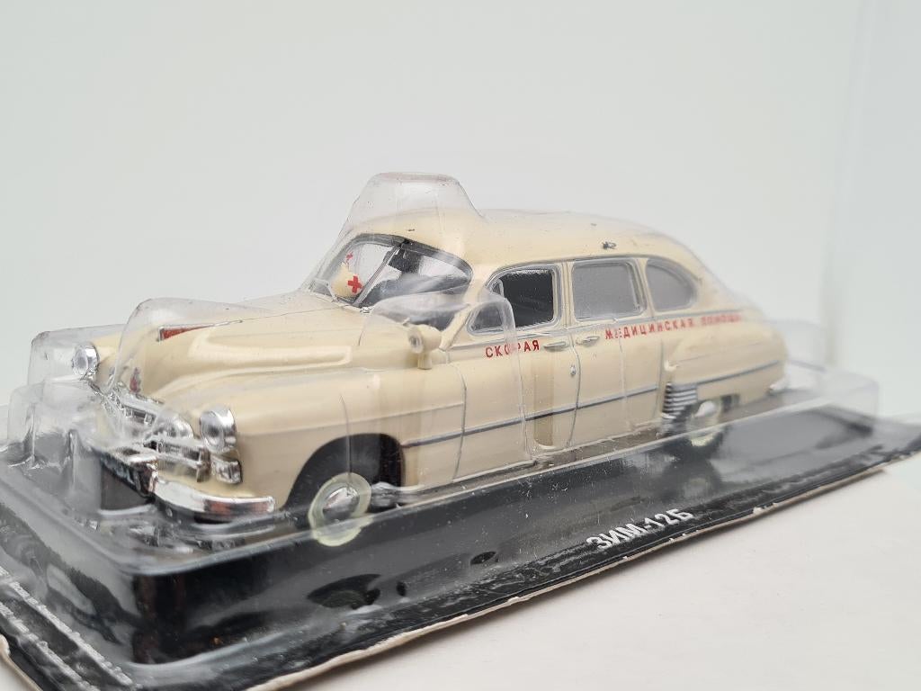 ZIM 12 ambulance 1/43 USSR Sovjet Unie, Hobby en Vrije tijd, Verzenden, Zo goed als nieuw, Auto, Overige merken