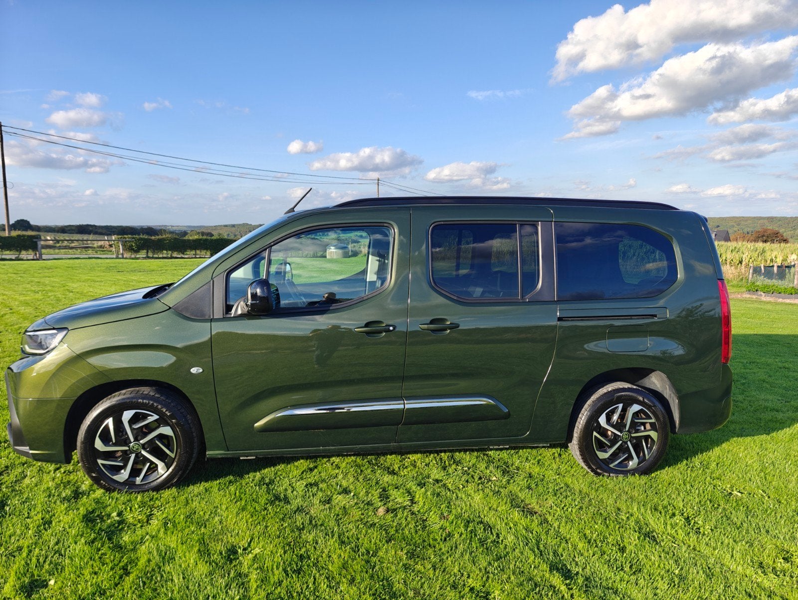 Toyota Proace City 7zitpl aut diesel trekhaak, Auto's, Dealer onderhouden, Multifunctioneel stuurwiel, ProAce, Diesel