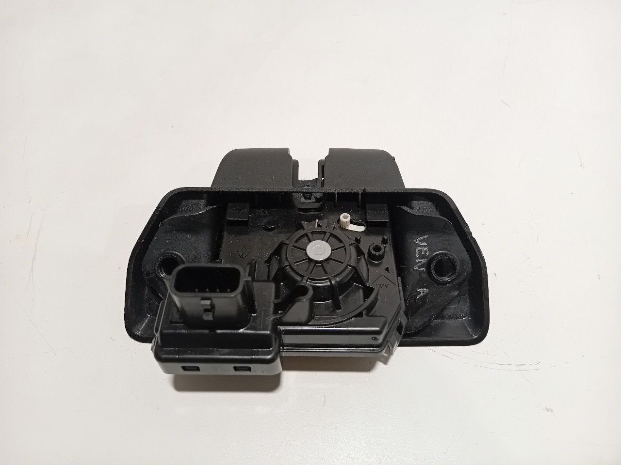 Slot mechaniek kofferdeksel achterklep elektrisch Renault Au, Onderdelen@venauto.nl, Van der Ven Autorecycling B.V., Gebruikt