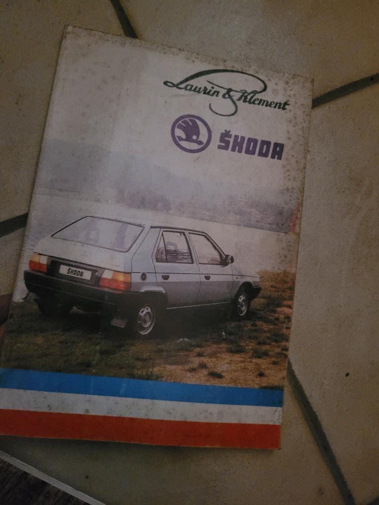 Historisch boek van Škoda -Sport en racemodellen (1894-1992), Boeken, Ophalen, Gelezen