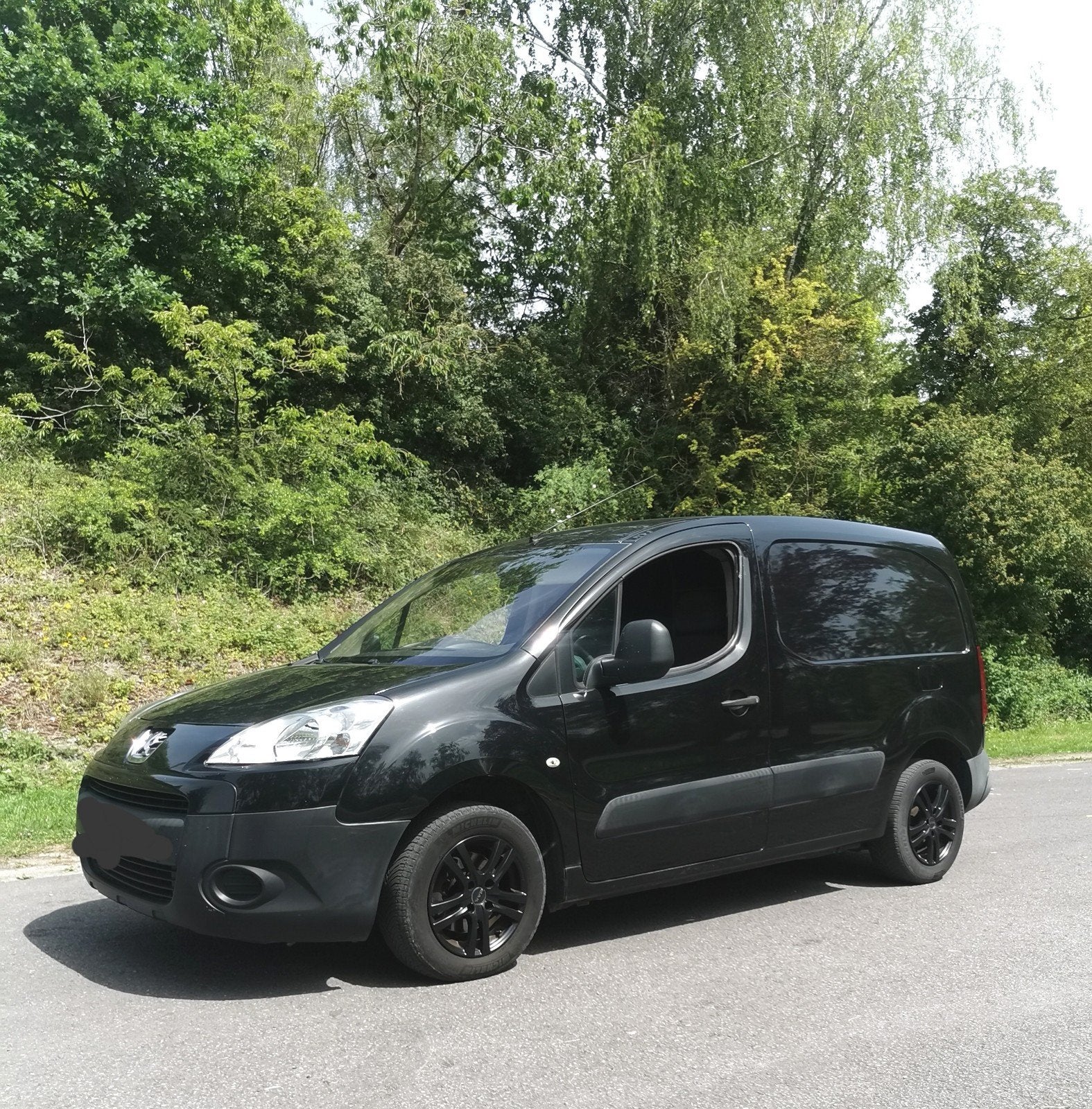 Partner 1.6hdi, airco "Black Édition" SUPER ÉTAT !!, Auto's, Bestelwagens en Lichte vracht, Particulier, Airconditioning, Automatische klimaatregeling