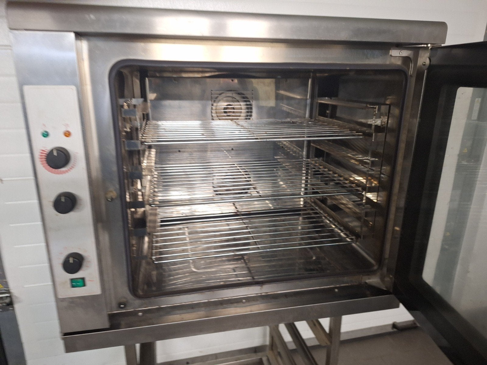 Four professionnel  triphasé 220 avec table, Electroménager, Enlèvement, Four professionnel