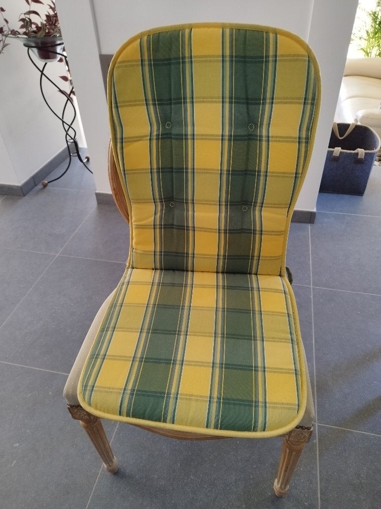 6 Coussins pour chaises de jardin à dossier., Enlèvement, Comme neuf, Synthétique, Empilable