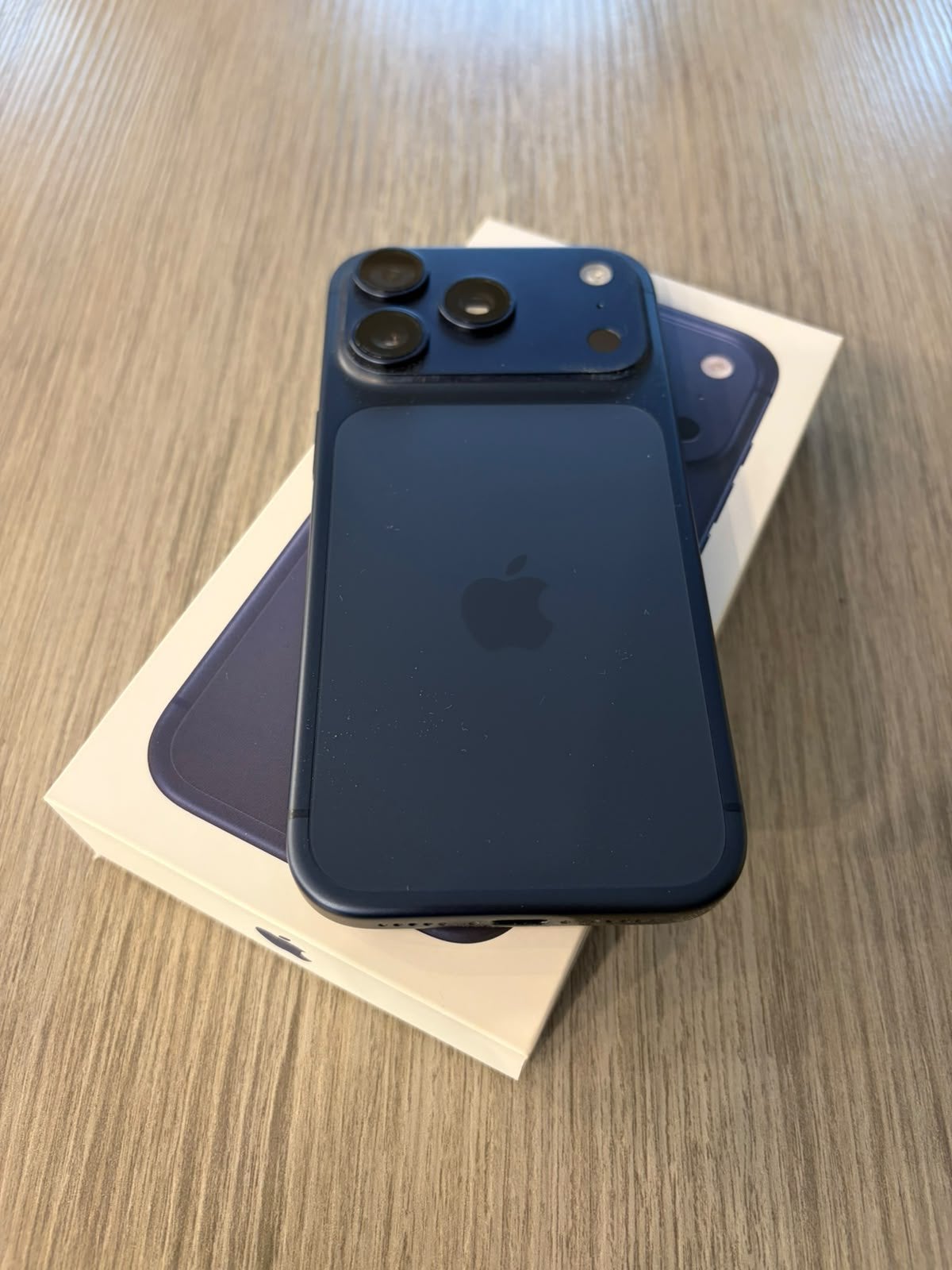 iPhone 17pro 256gb, Télécoms, 256 GB, Comme neuf, Enlèvement, Sans abonnement