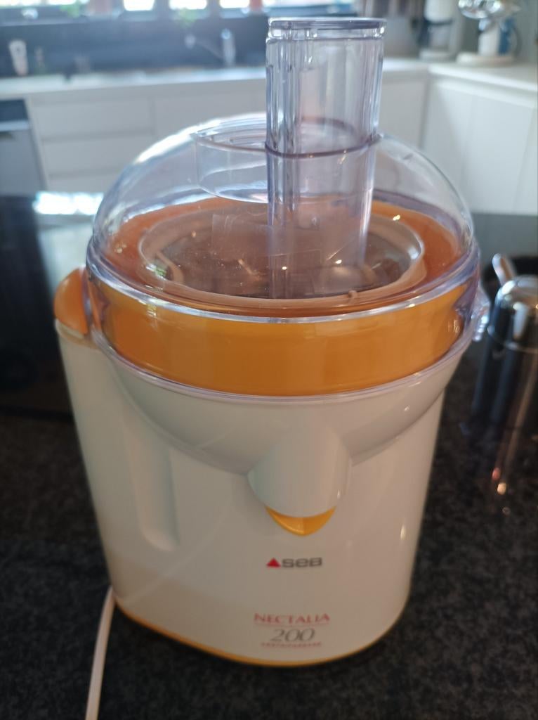 Sapcentrifuge, Elektronische apparatuur, Keukenmixers, Minder dan 1 liter, Ophalen, Zo goed als nieuw, 1 snelheid