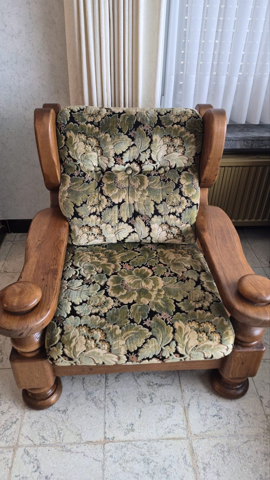 Antieke fauteuil, Ophalen