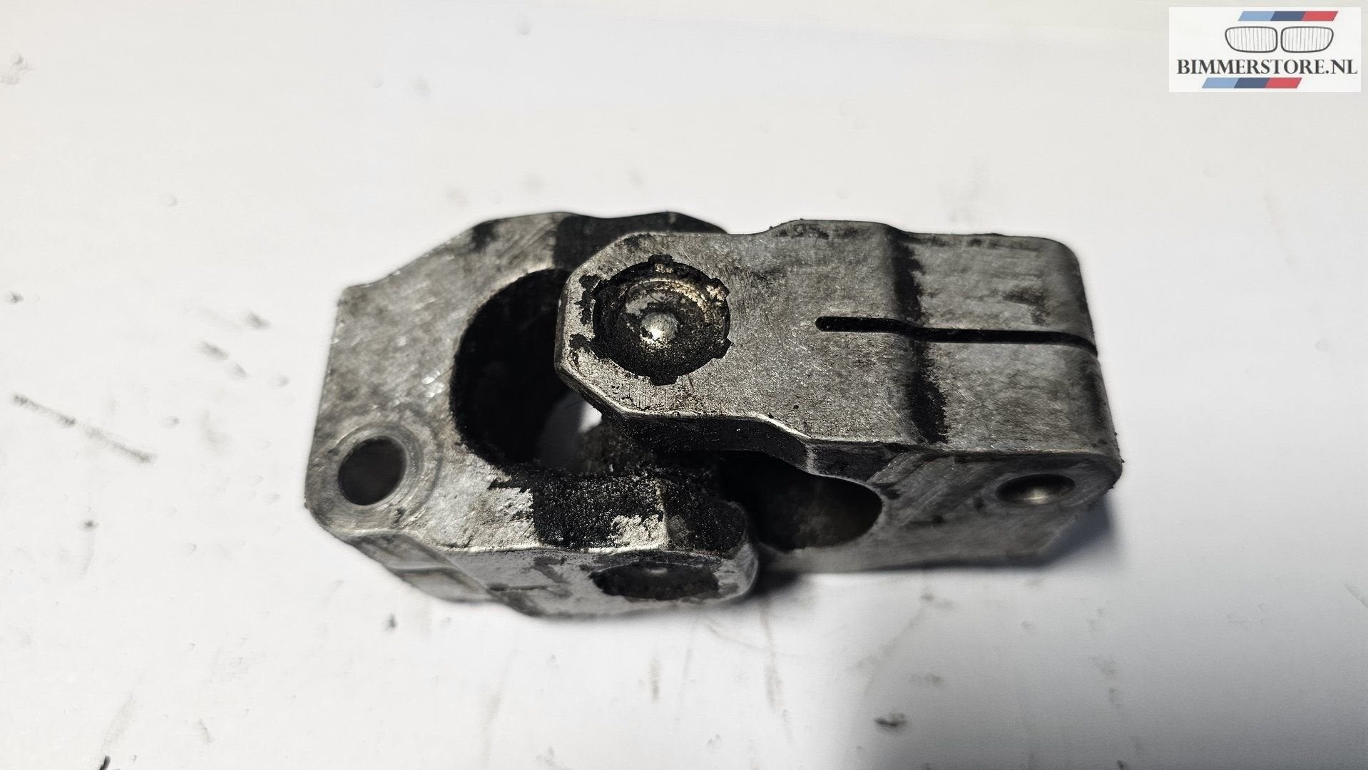 Stuuras stuurkolom onderste BMW 5 / 7 / 8 serie E34 E32 E31, Gebruikt, -, Ophalen of Verzenden, -