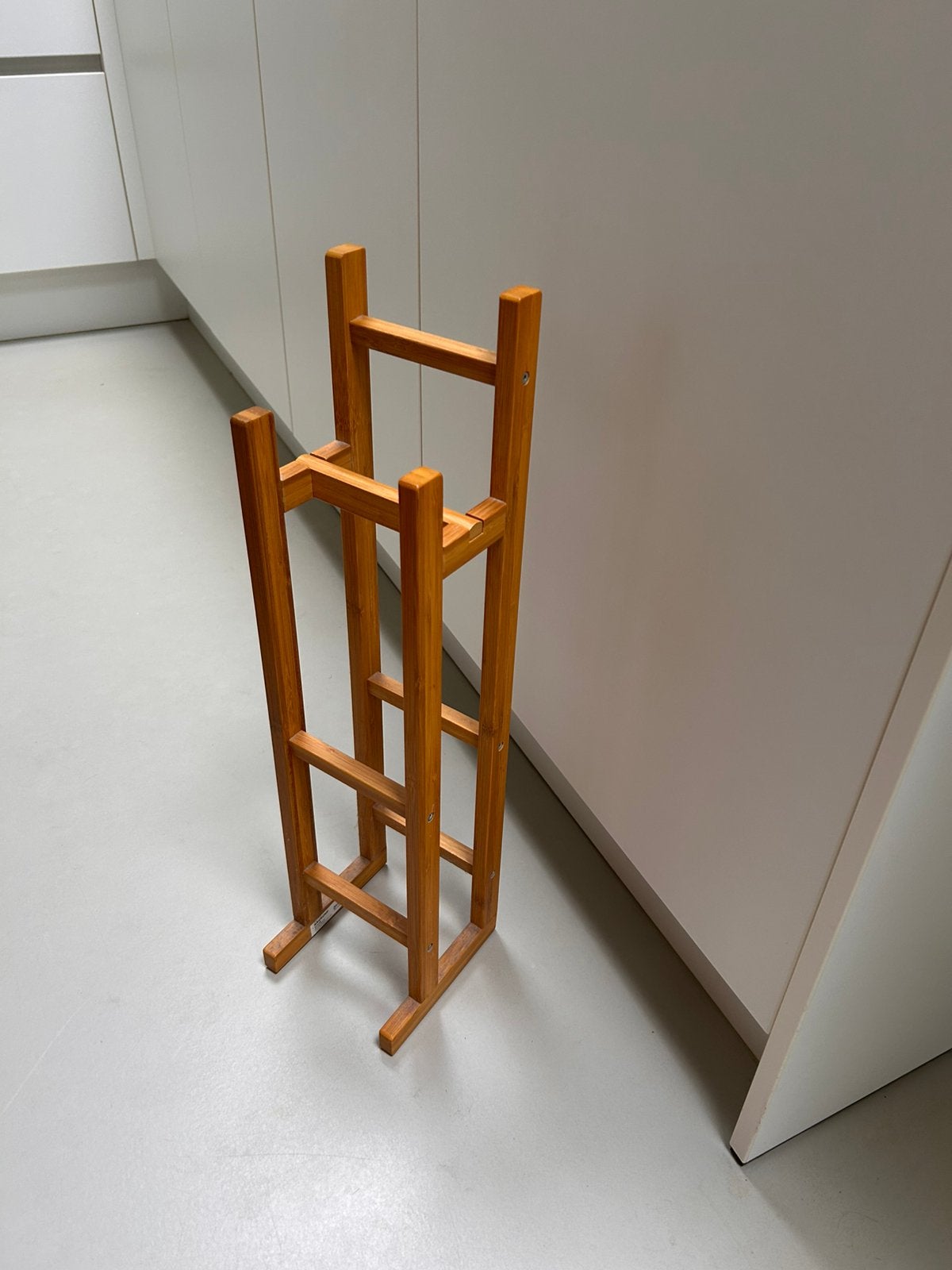 IKEA ragrund toiletrolhouder in bamboe, Ophalen, Gebruikt, IKEA, Toilet-accessoire