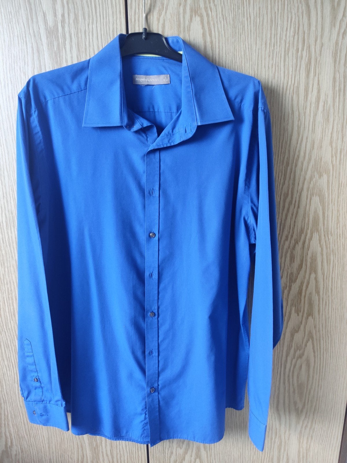 Chemise pour homme, Vêtements | Hommes, Enlèvement, Comme neuf
