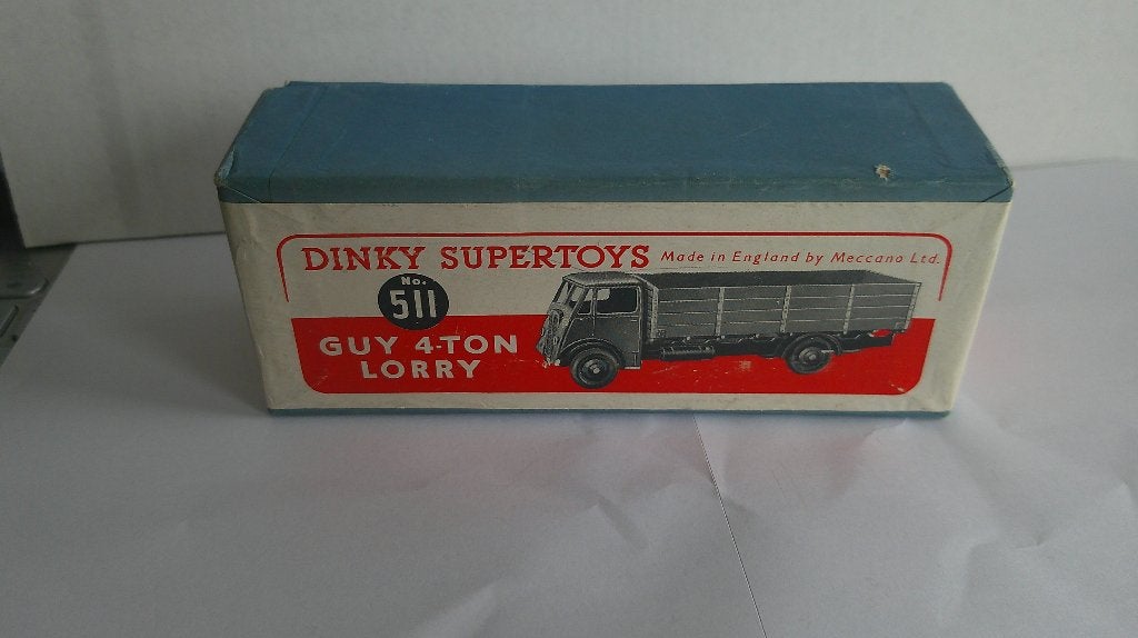 137)Dinky Toys 511 Guy (Type 1) 4-tons, Ophalen of Verzenden, Gebruikt, Bus of Vrachtwagen, Dinky Toys
