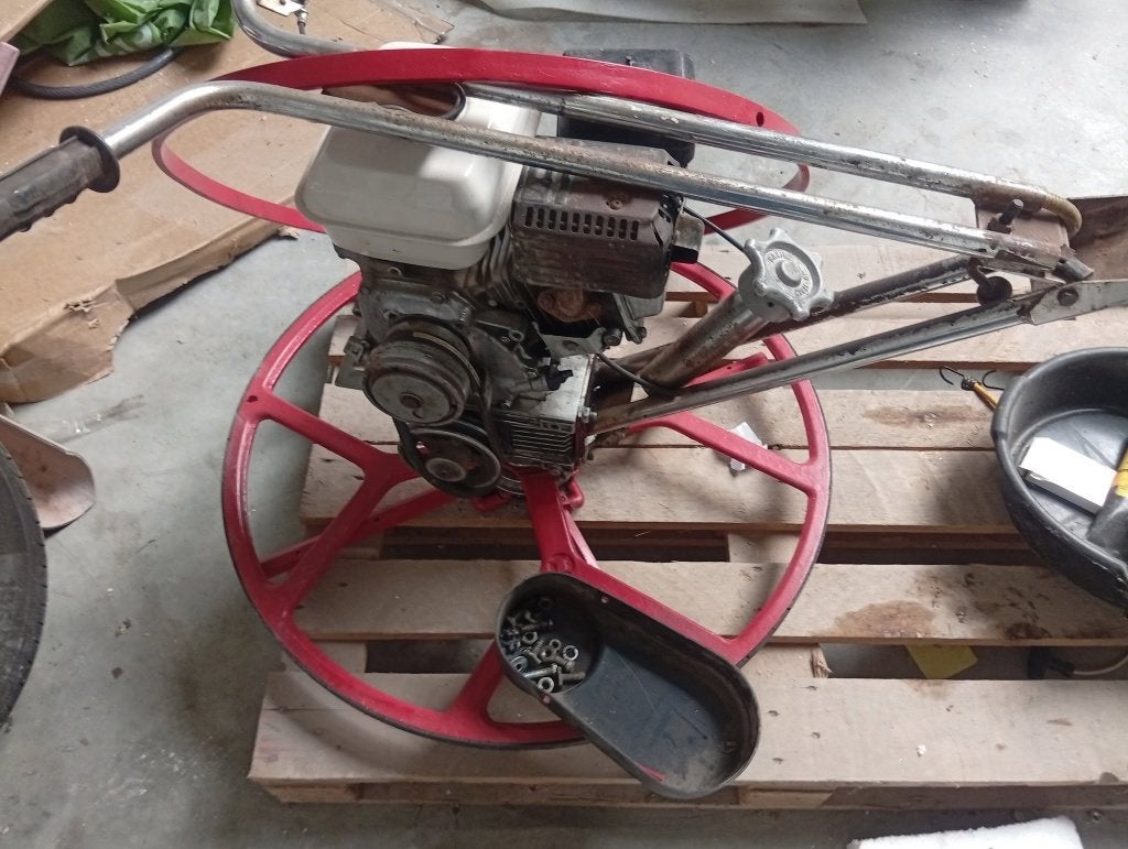 Hélicoptère béton 75 cm, Doe-het-zelf en Bouw, Ophalen, Gebruikt
