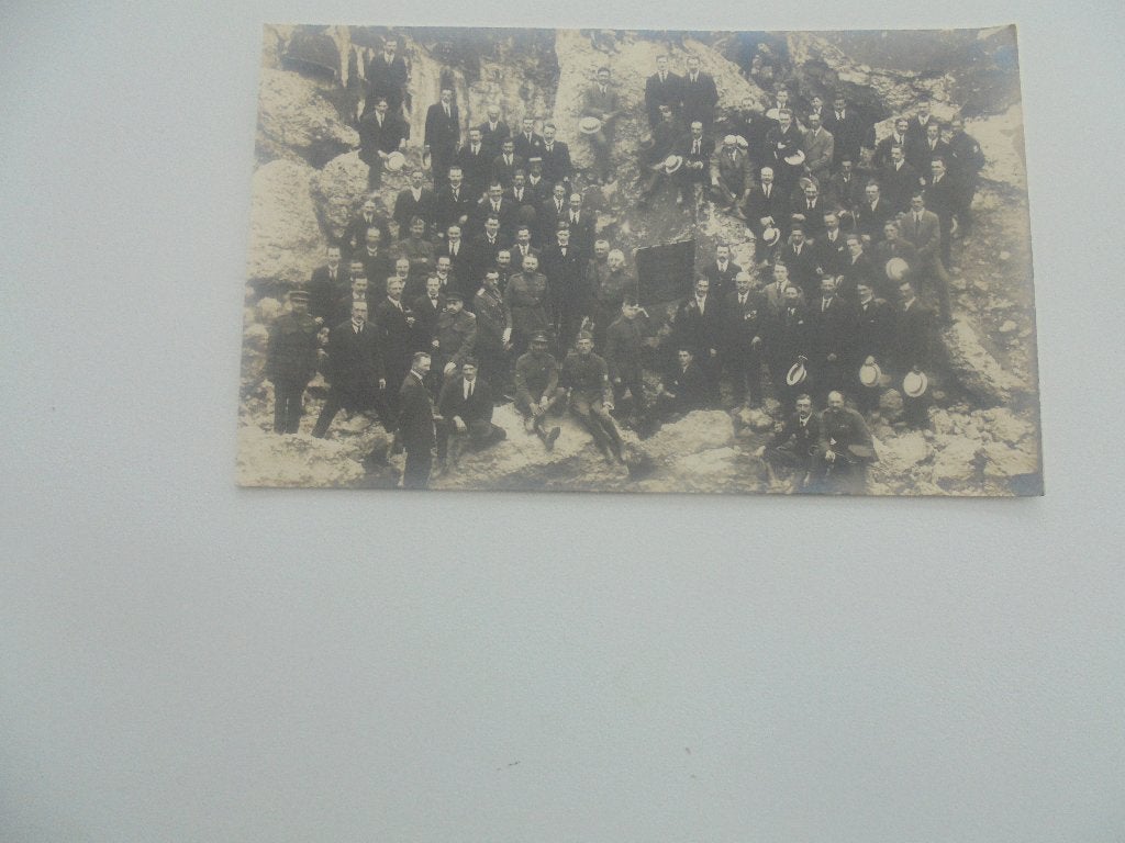 loncin fort-grouppede rescapés de l'explosion du fort, Verzamelen, Postkaarten | Buitenland, Verzenden, Voor 1920, Ongelopen, Frankrijk