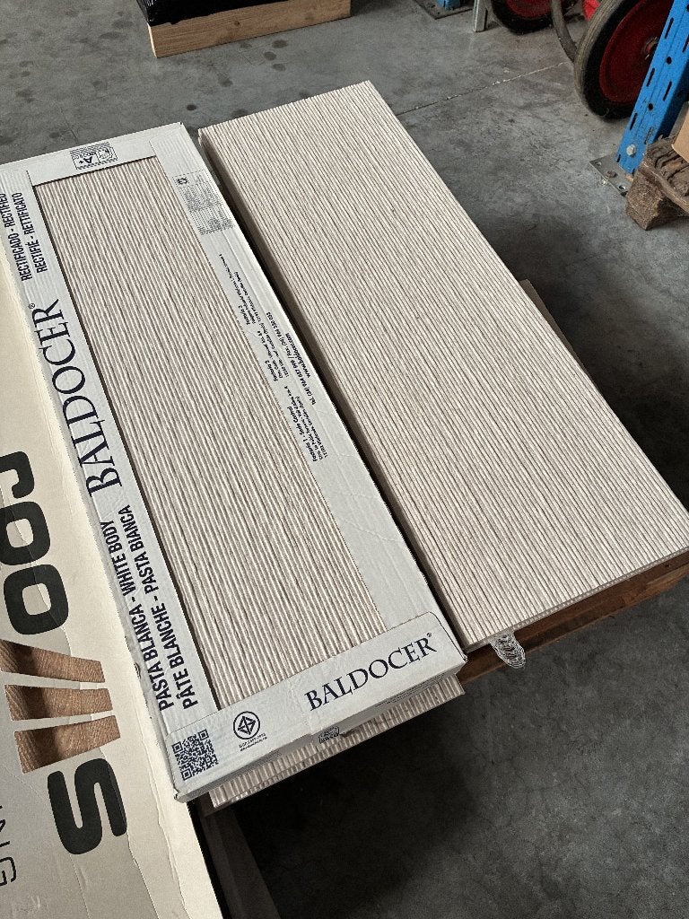 Restpartij Baldocer wandtegels  30x90cm ( 1,89 m²), 20 à 40 cm, Céramique, Enlèvement, 60 cm ou plus