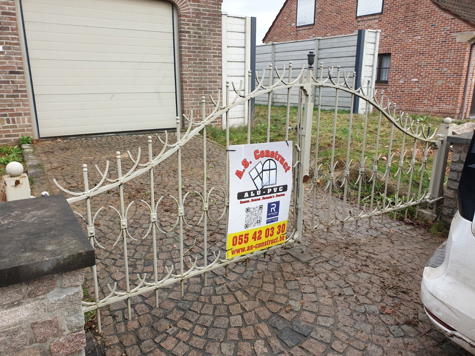 Grote en kleine tuinpoort uit sierlijk smeedijzer, Ophalen
