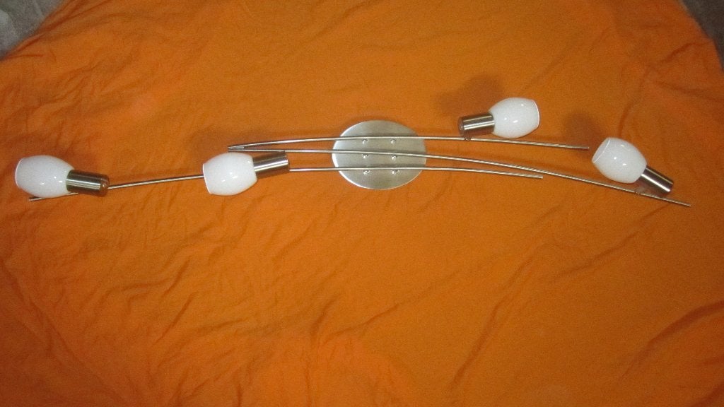 PLAFONNIER ALU 4 LAMPES ORIENTABLES 125 CM DE LONG, Neuf, Verre, Enlèvement, E14 (petit)