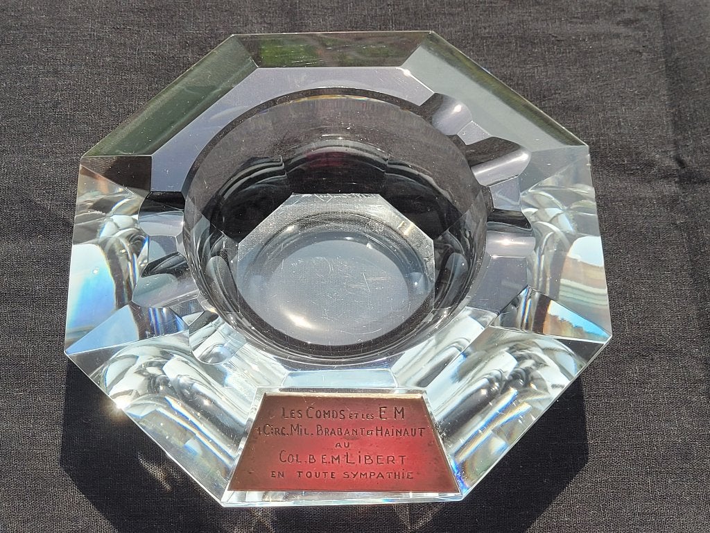 cendrier Val St Lambert cristal massif 2kg900/Amadis/22cm, Collections, Enlèvement ou Envoi, Armée de terre, Objet d'art