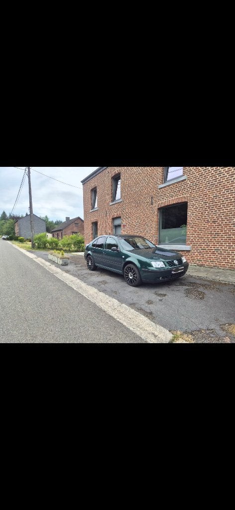Bora 1.6 essence 120000 km, Autos, Volkswagen, Particulier, Bora, ABS, Airbags, Air conditionné, Android Auto, Apple Carplay, Climatisation automatique