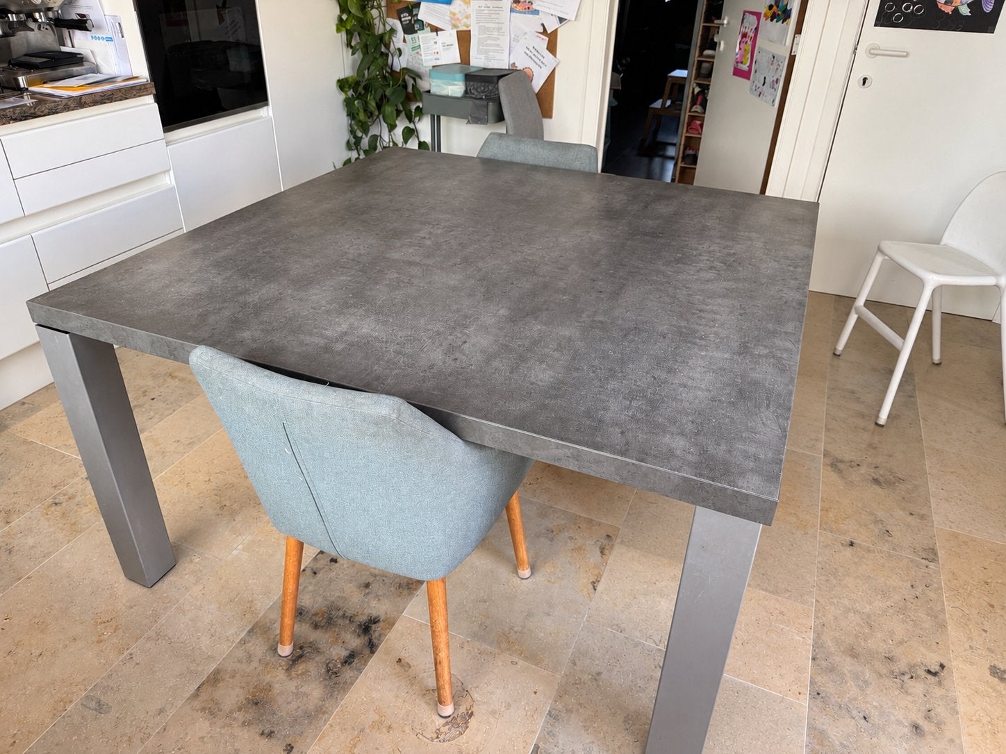 Stevige tafel, vierkant, 150x150cm, Ophalen, Zo goed als nieuw, Vierkant