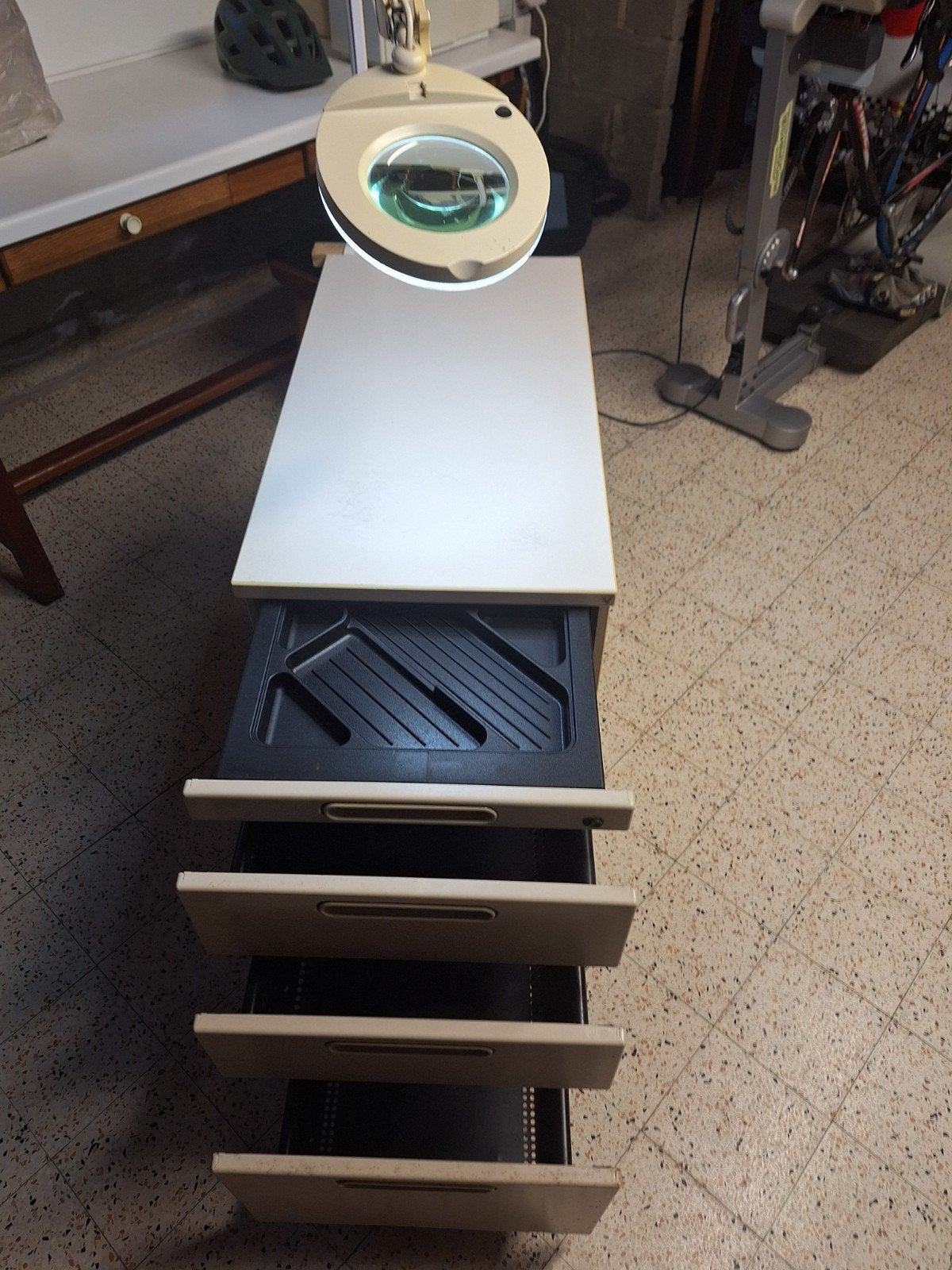 ladekast met loeplamp, Ophalen, Gebruikt, 3 of 4 laden, Minder dan 100 cm